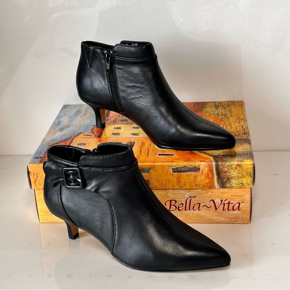 Bella Vita Bindi Ankle Bootie